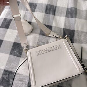 Steve Madden Bevelyn Convertible Cream Crossbody Bag